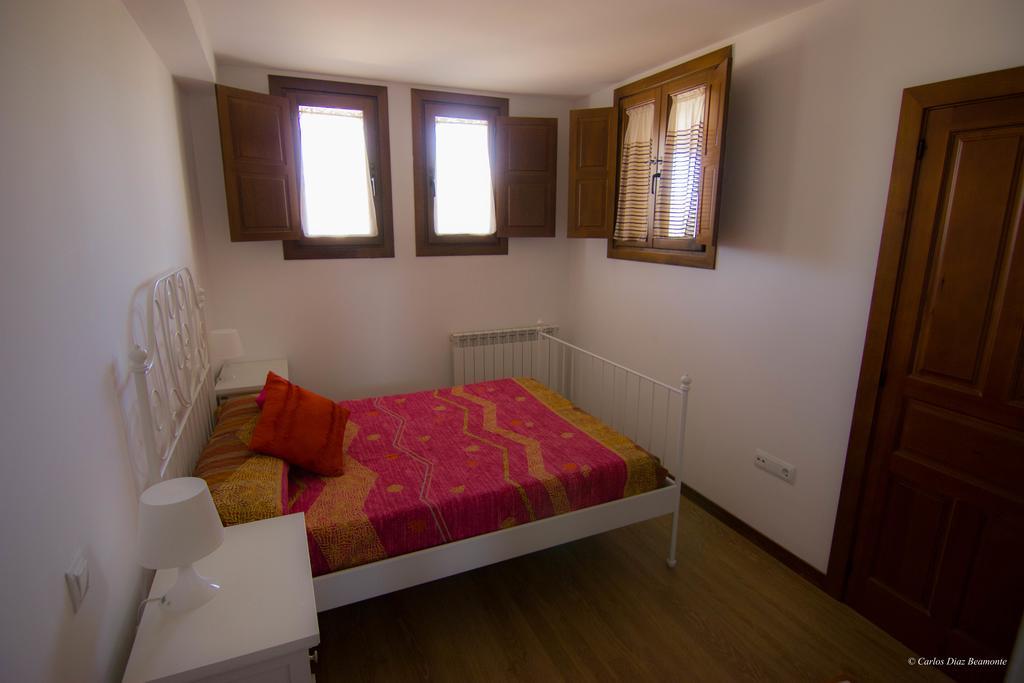 Apartamentos Turisticos Rio Gallego Fontellas  Ngoại thất bức ảnh