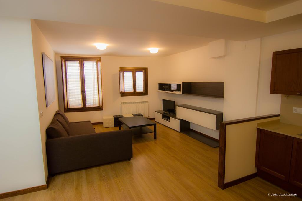 Apartamentos Turisticos Rio Gallego Fontellas  Ngoại thất bức ảnh