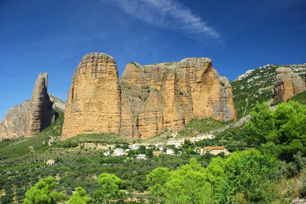 Apartamentos Turisticos Rio Gallego Fontellas  Ngoại thất bức ảnh